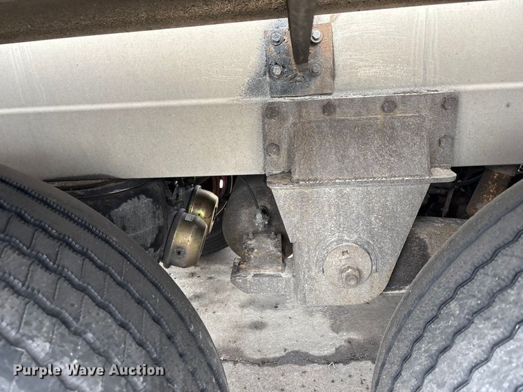 image for item FH7044 1996 Walker Stainless tank trailer