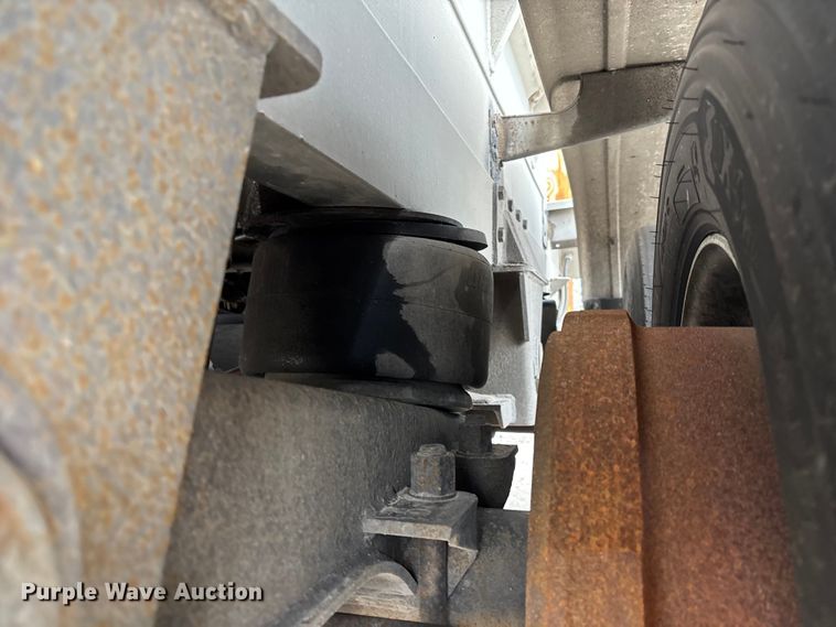 image for item FH7044 1996 Walker Stainless tank trailer