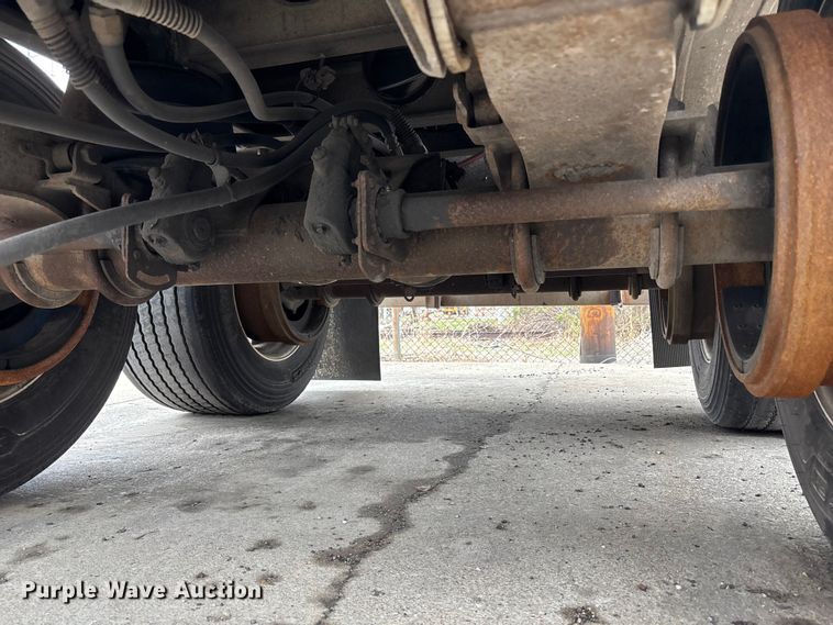 image for item FH7044 1996 Walker Stainless tank trailer