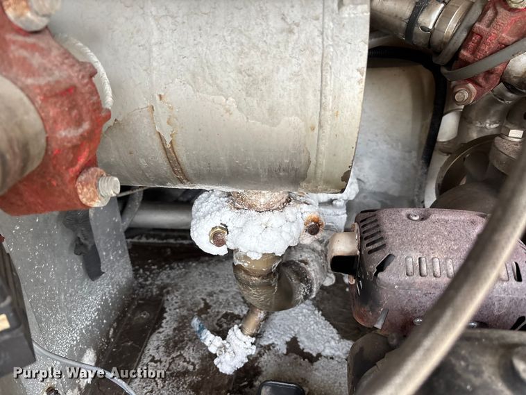 image for item FH7044 1996 Walker Stainless tank trailer