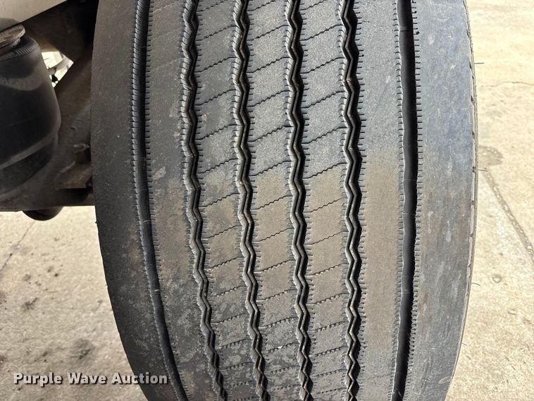 image for item FH7044 1996 Walker Stainless tank trailer