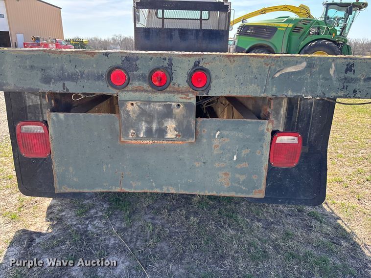 image for item FI0850 1980 Ford 9000 flatbed truck