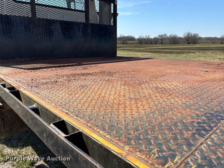 image for item FI0850 1980 Ford 9000 flatbed truck