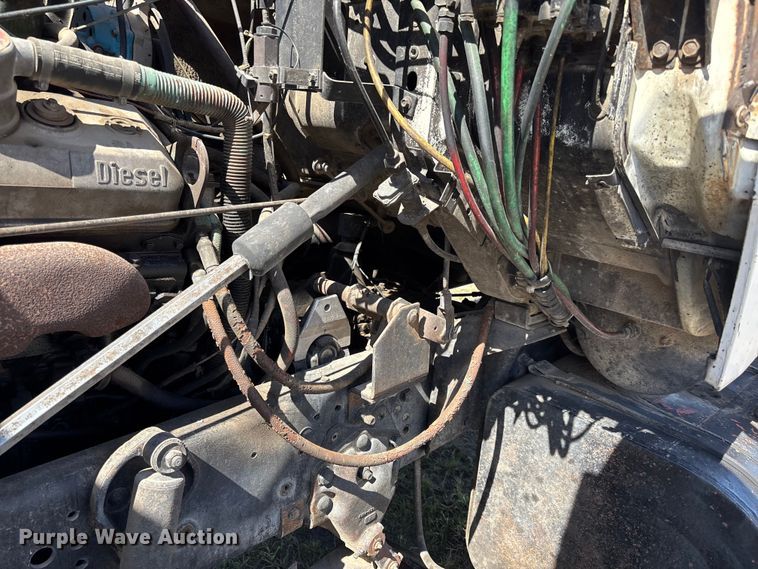 image for item FI0850 1980 Ford 9000 flatbed truck