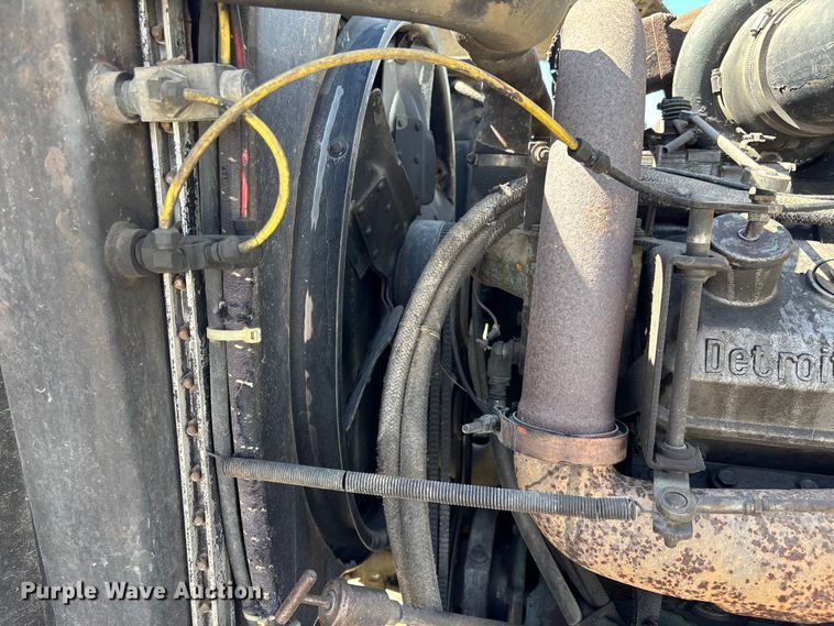 image for item FI0850 1980 Ford 9000 flatbed truck