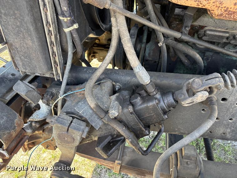 image for item FI0850 1980 Ford 9000 flatbed truck