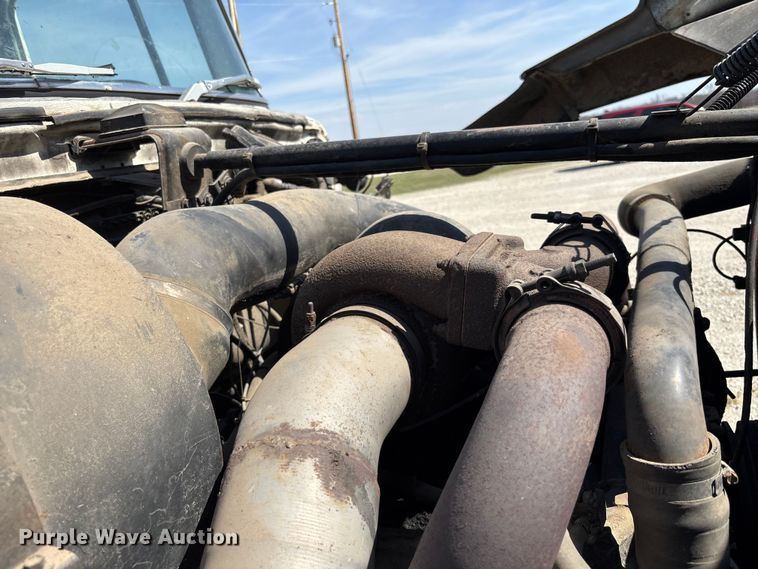 image for item FI0850 1980 Ford 9000 flatbed truck