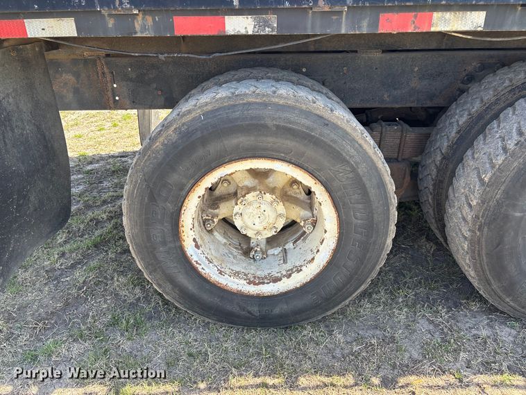 image for item FI0850 1980 Ford 9000 flatbed truck