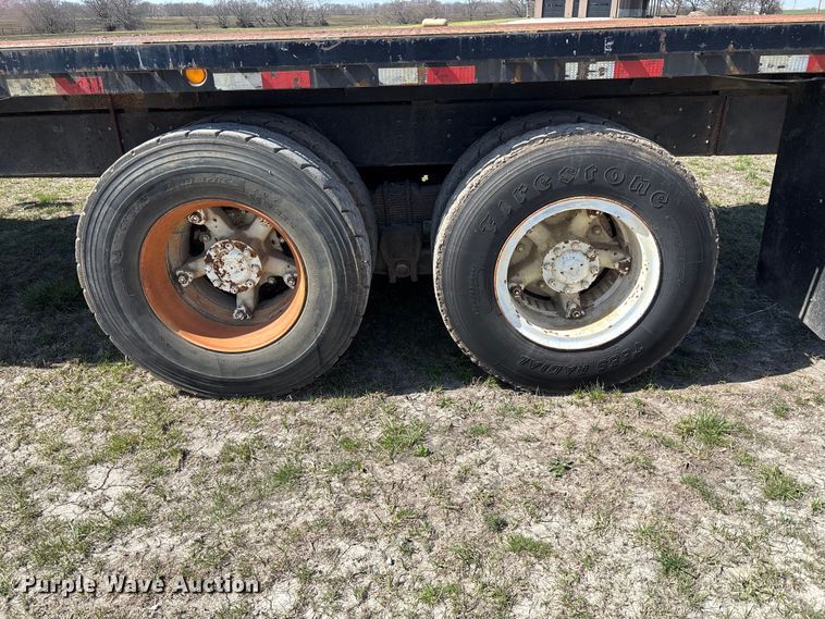 image for item FI0850 1980 Ford 9000 flatbed truck