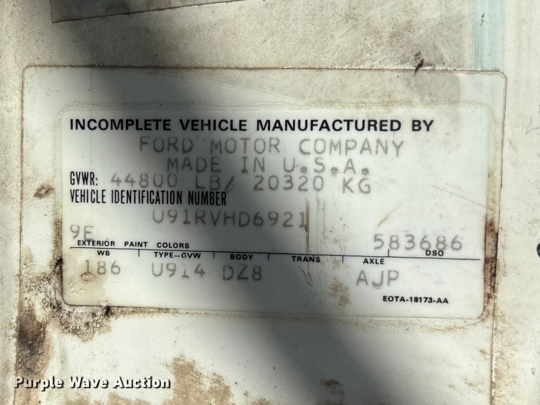 image for item FI0850 1980 Ford 9000 flatbed truck