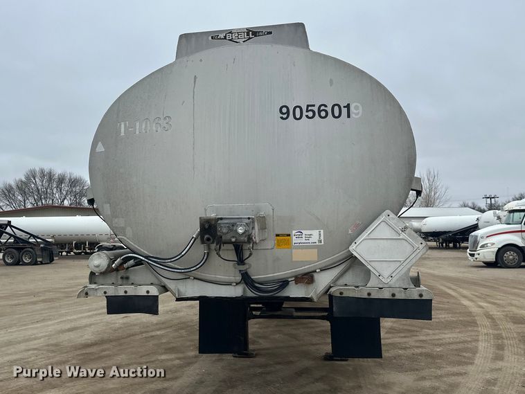 image for item FK0010 1990 Beall tank trailer
