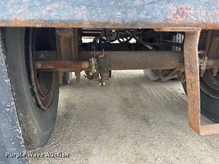 image for item FK0010 1990 Beall tank trailer