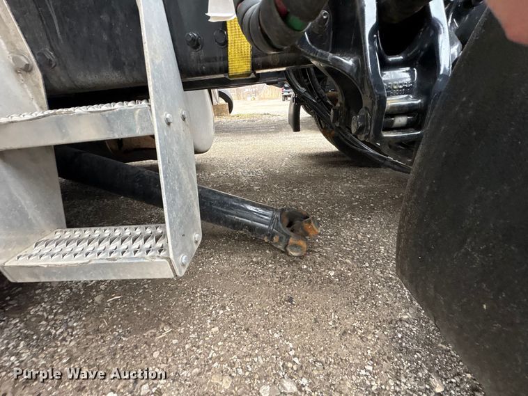 image for item FK1271 2025 Peterbilt 579 semi truck