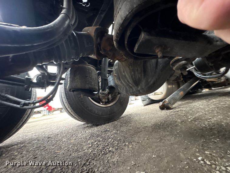 image for item FK1271 2025 Peterbilt 579 semi truck