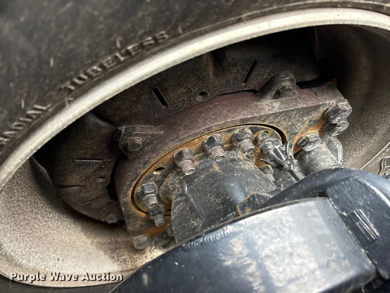 image for item FK1271 2025 Peterbilt 579 semi truck