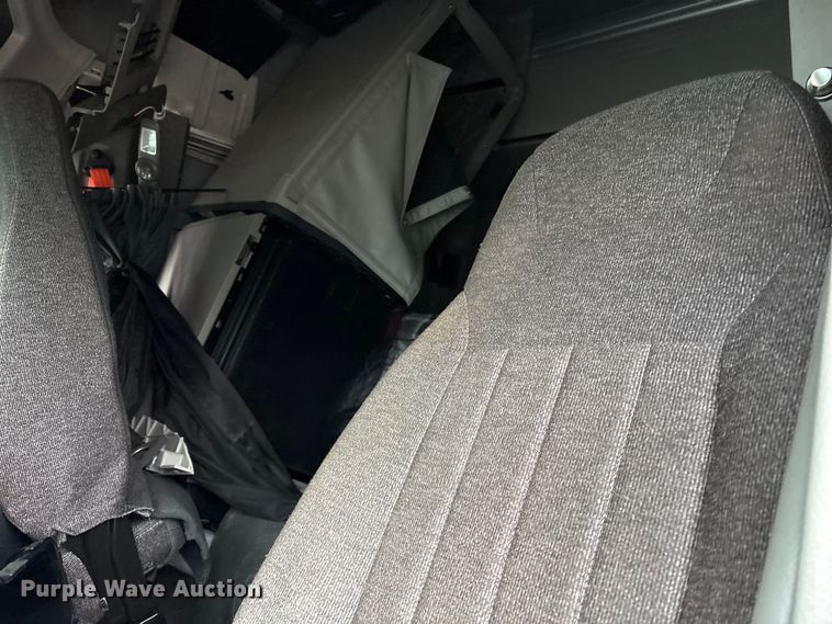 image for item FK1271 2025 Peterbilt 579 semi truck