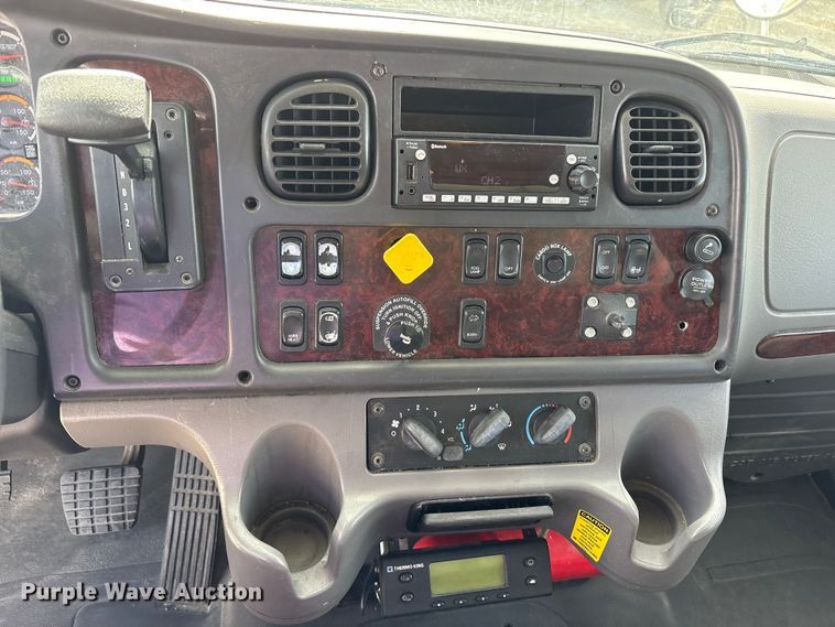 image for item FK1272 2016 Freightliner Business Class M2 refrigerated truck