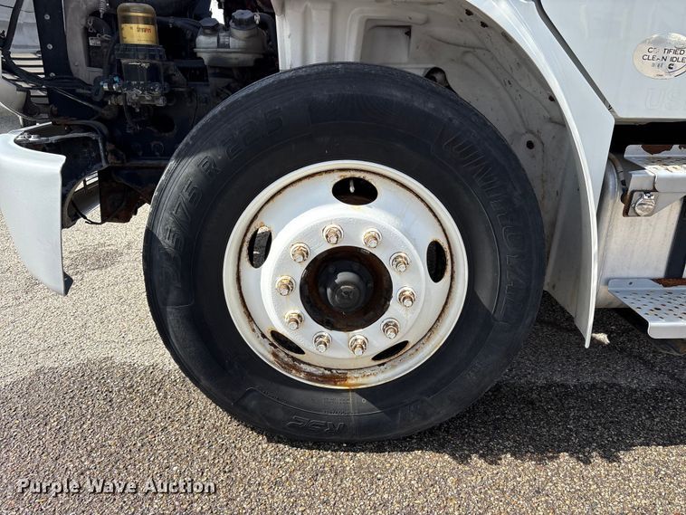 image for item FK1272 2016 Freightliner Business Class M2 refrigerated truck