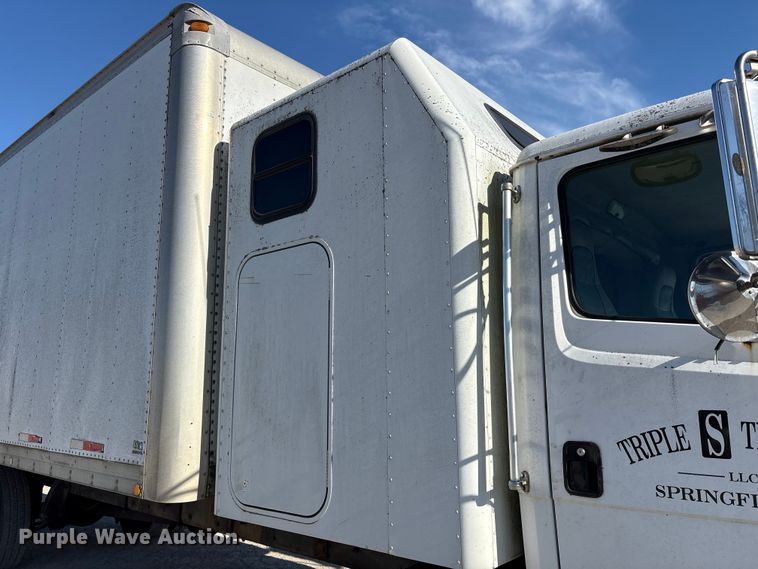 image for item FK1292 1997 Freightliner FL70 box truck