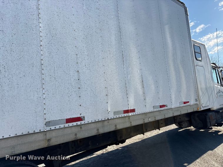 image for item FK1292 1997 Freightliner FL70 box truck