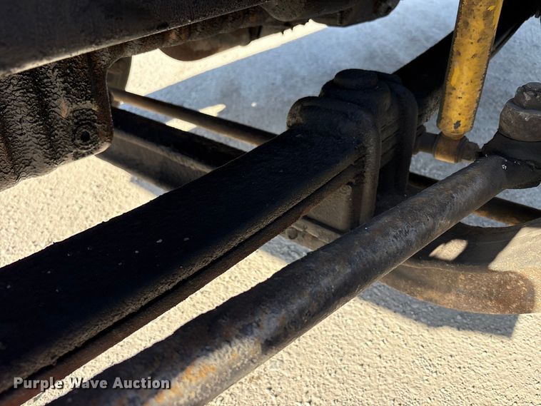 image for item FK1292 1997 Freightliner FL70 box truck