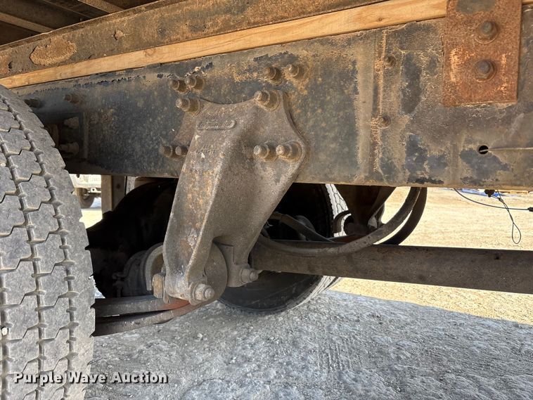 image for item FK1292 1997 Freightliner FL70 box truck