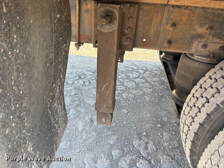 image for item FK1292 1997 Freightliner FL70 box truck