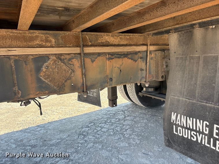 image for item FK1292 1997 Freightliner FL70 box truck