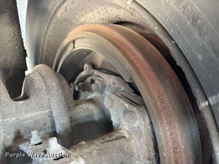 image for item FK1292 1997 Freightliner FL70 box truck