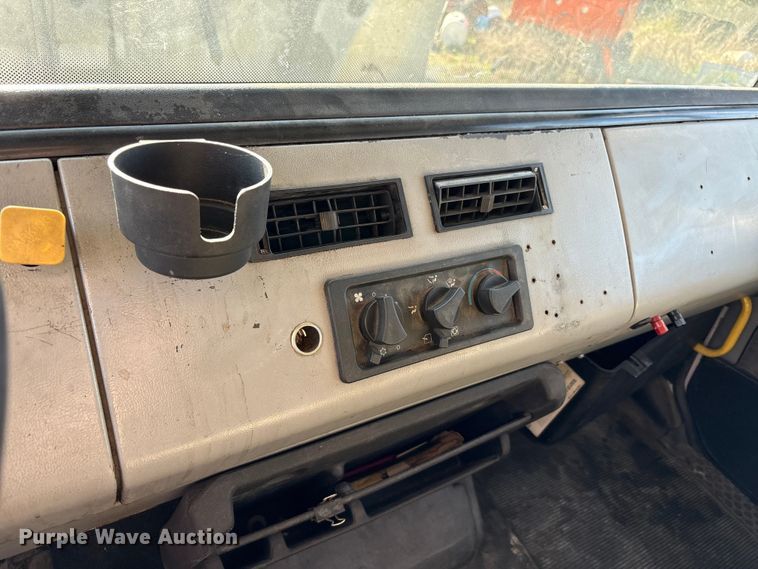 image for item FK1292 1997 Freightliner FL70 box truck