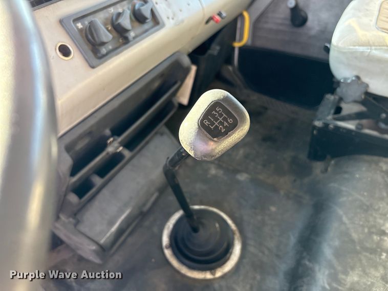 image for item FK1292 1997 Freightliner FL70 box truck