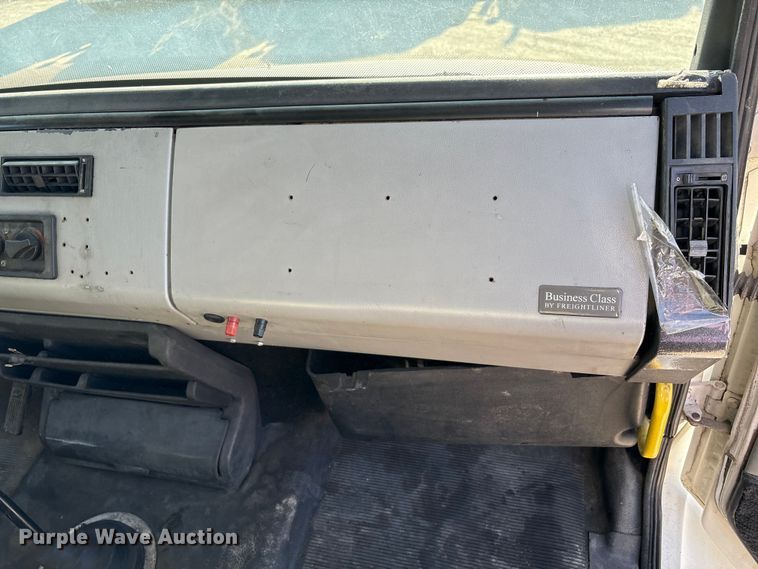 image for item FK1292 1997 Freightliner FL70 box truck