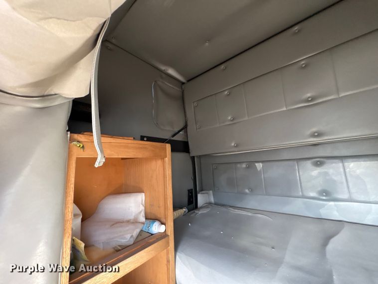 image for item FK1292 1997 Freightliner FL70 box truck