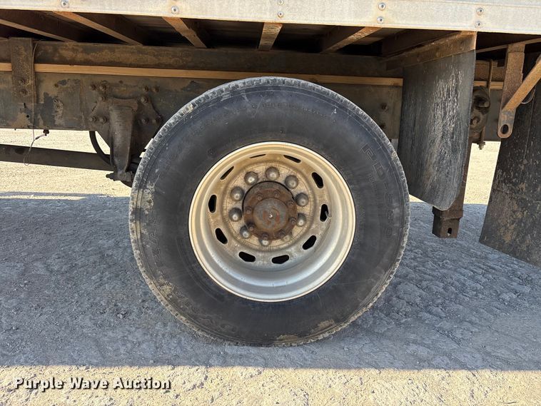 image for item FK1292 1997 Freightliner FL70 box truck