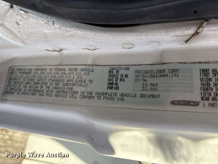 image for item FK1292 1997 Freightliner FL70 box truck