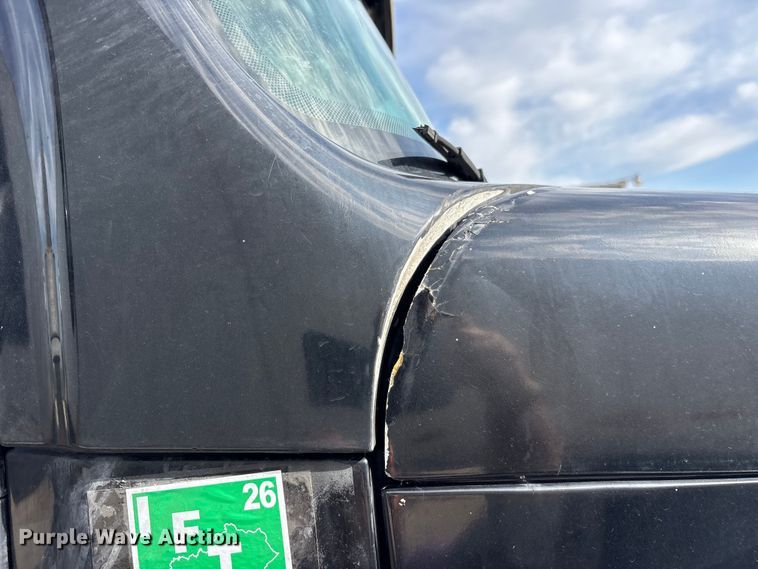 image for item FK1293 2006 Freightliner Coronado semi truck