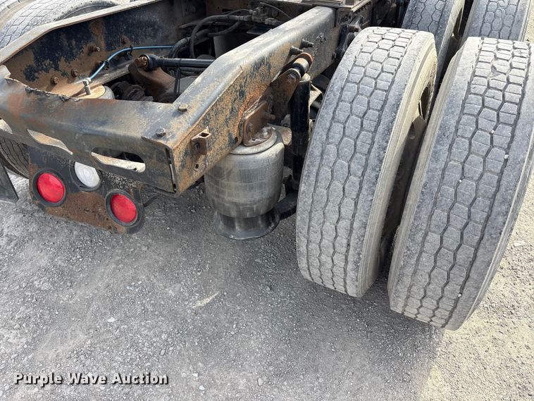 image for item FK1293 2006 Freightliner Coronado semi truck