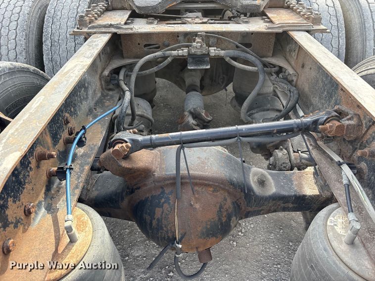 image for item FK1293 2006 Freightliner Coronado semi truck