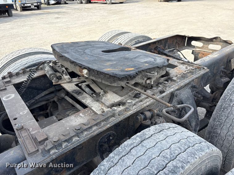 image for item FK1293 2006 Freightliner Coronado semi truck