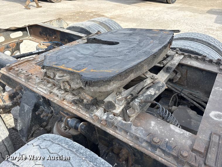 image for item FK1293 2006 Freightliner Coronado semi truck