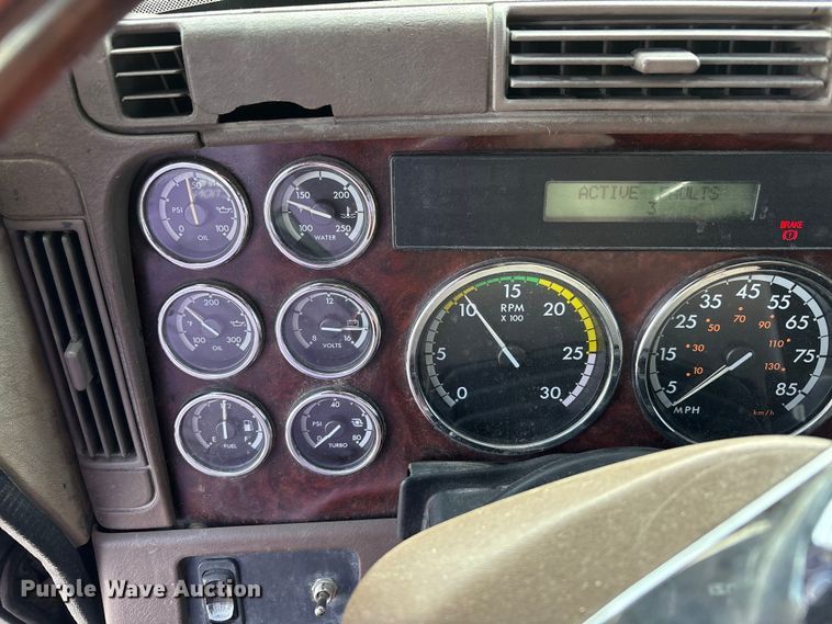 image for item FK1293 2006 Freightliner Coronado semi truck