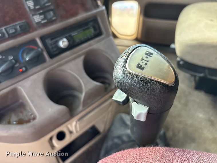 image for item FK1293 2006 Freightliner Coronado semi truck