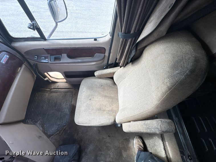 image for item FK1293 2006 Freightliner Coronado semi truck