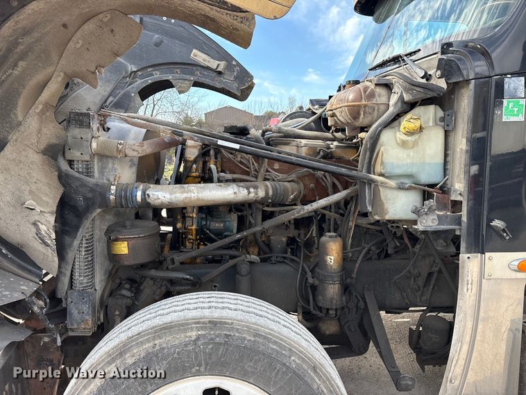 image for item FK1293 2006 Freightliner Coronado semi truck