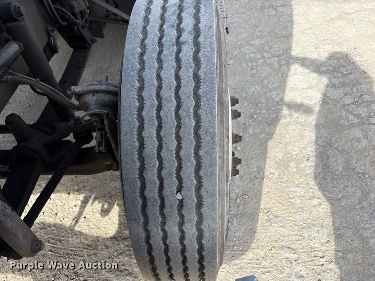 image for item FK1293 2006 Freightliner Coronado semi truck