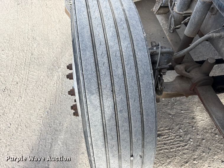 image for item FK1293 2006 Freightliner Coronado semi truck