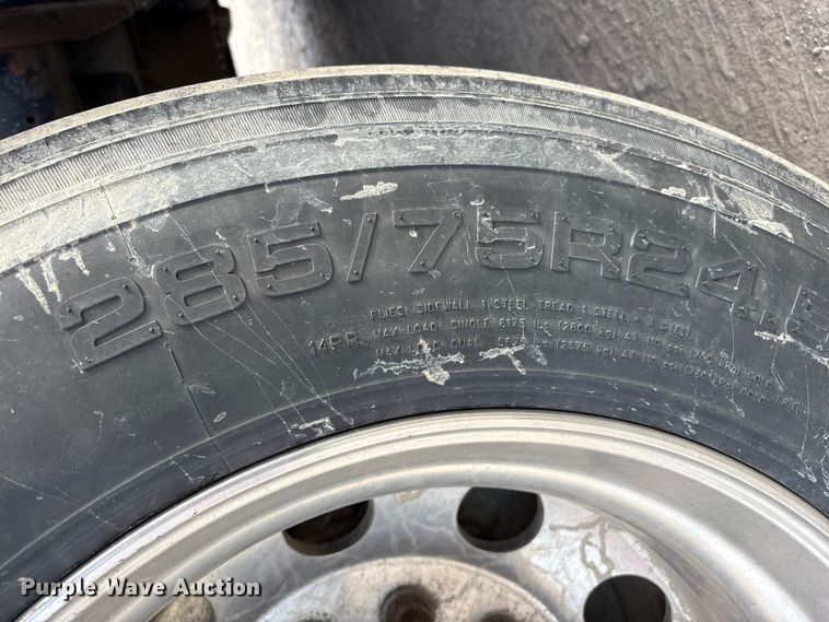 image for item FK1293 2006 Freightliner Coronado semi truck