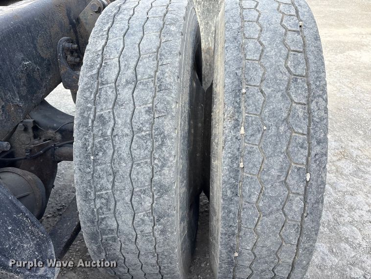 image for item FK1293 2006 Freightliner Coronado semi truck