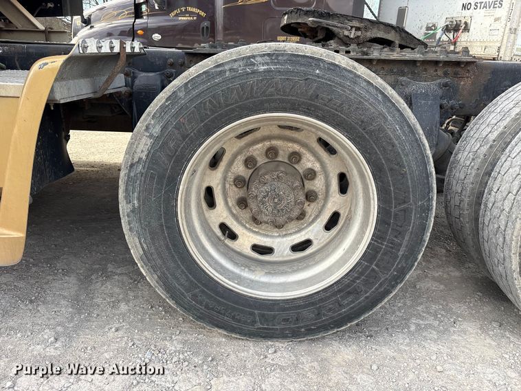 image for item FK1293 2006 Freightliner Coronado semi truck