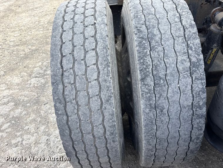 image for item FK1293 2006 Freightliner Coronado semi truck